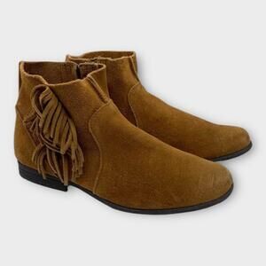 Minnetonka Chestnut suede women's ankle fringed boot with Zipper hard sole 7 M